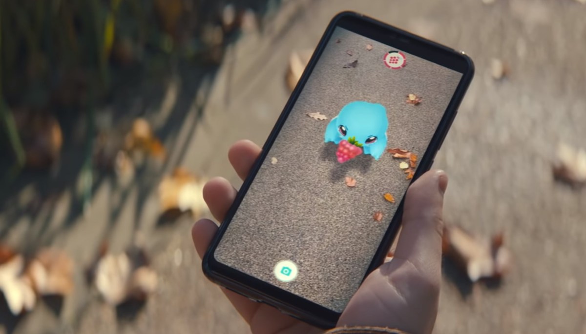 How to Feed your Buddy in Pokémon Go