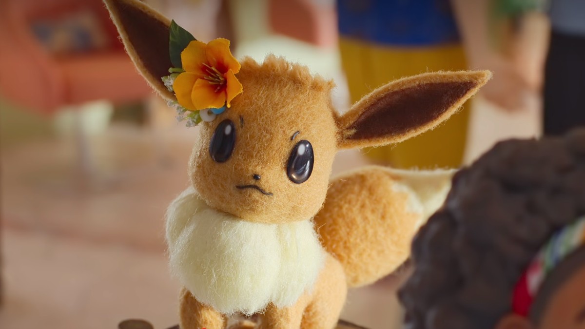 Pokemon Concierge Felt Eevee